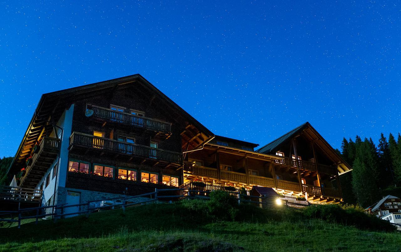 Sattleggers Alpenhof & Feriensternwarte Hotel ไกรเฟนบวร์ก ภายนอก รูปภาพ